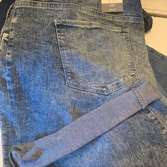 Brand new pairs of jeans! - Picture 12 of 13